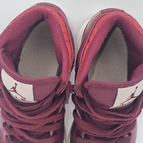 NIKE AIR JORDAN 1 MID SE (GS) GYM RED-PINK FOAM SZ 3.5Y-WOMENS SZ 5 [AV5174-600] - Picture 2 of 12